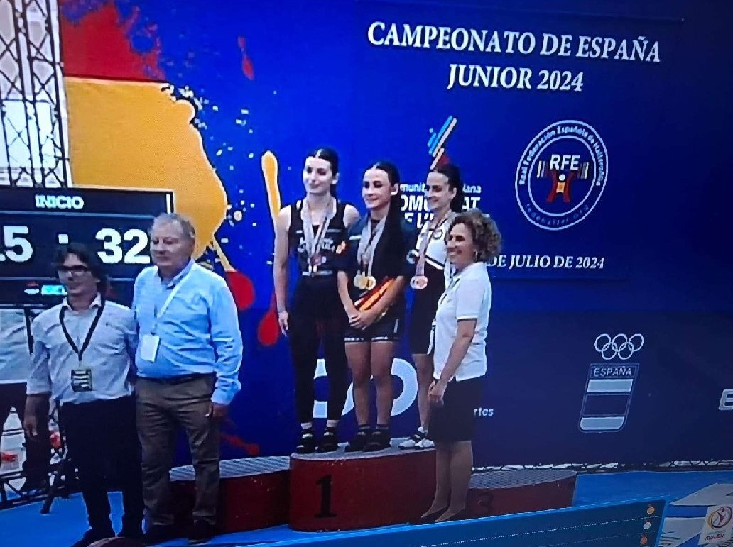 NOELIA L&Oacute;PEZ, SUBCAMPEONA DE ESPA&Ntilde;A J&Uacute;NIOR DE HALTEROFILIA